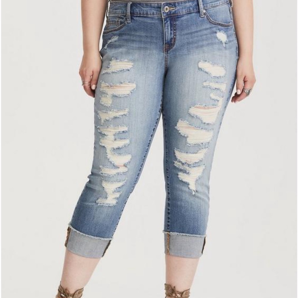 Torrid Crop Boyfriend Jean - Vintage Stretch Light Wash